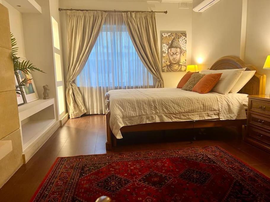 Pembroke St Julians Luxury, Comfort, Location Exterior foto